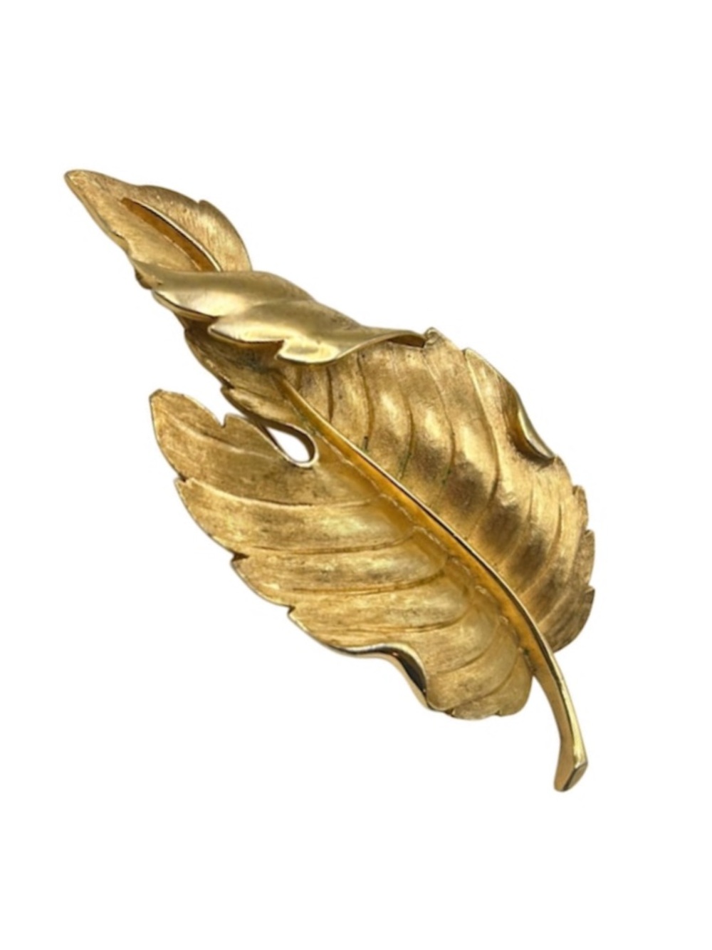 Vintage Signed Crown TRIFARI Gold Tone Leaf Brooch